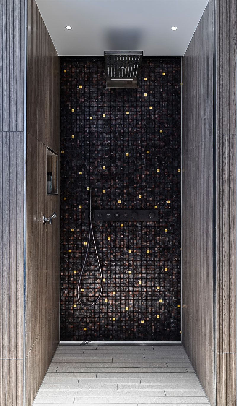 blog-interview-frank-zimmermanns2026-02-toskanisches-erbe-spa-dusche